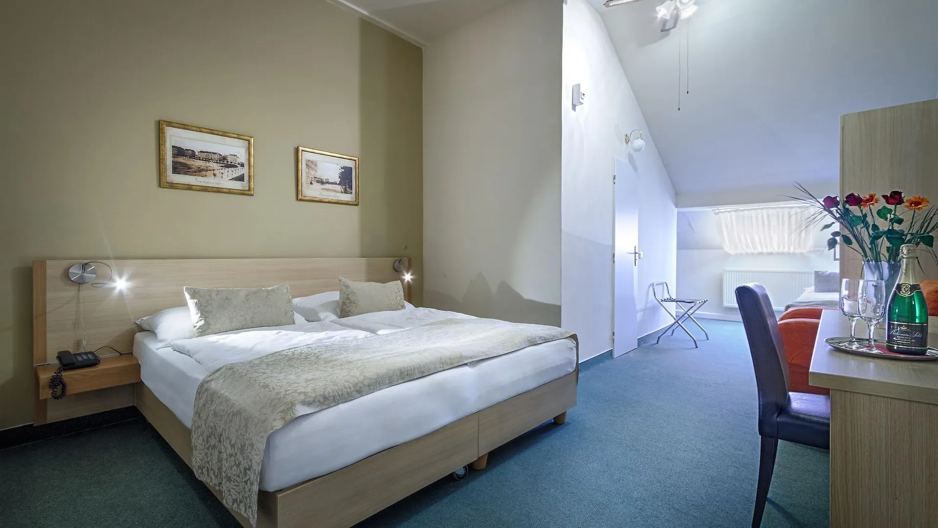Hotel Taurus Prague