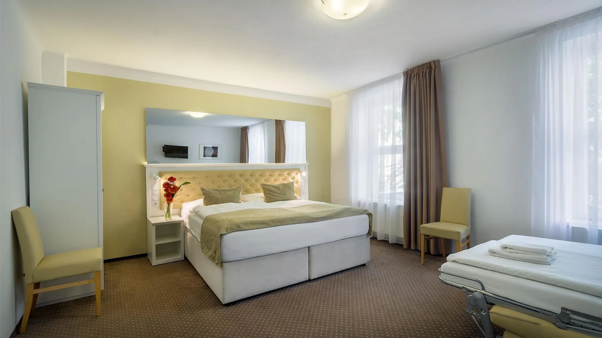 Hotel Taurus Prague 4*,