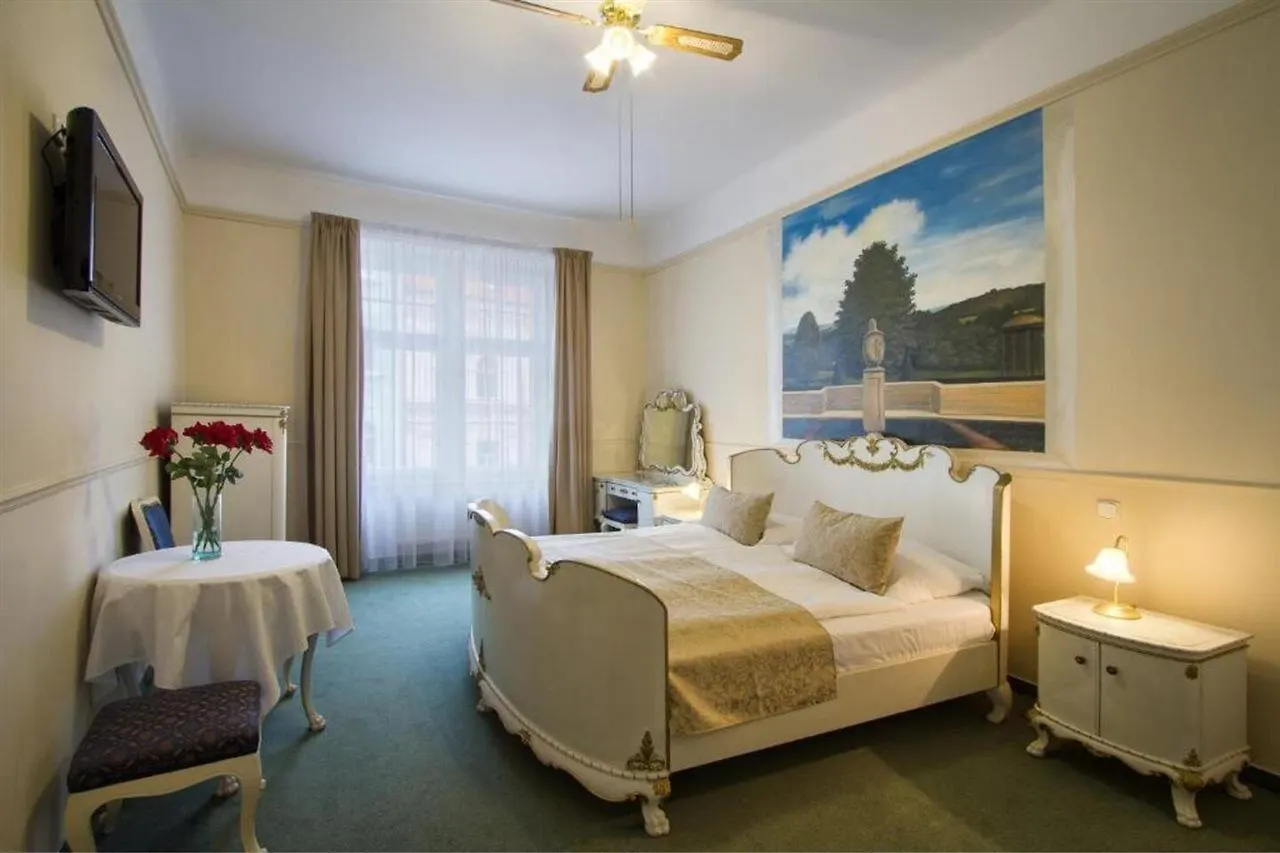 ****  Hotel Taurus Prag Tjeckien